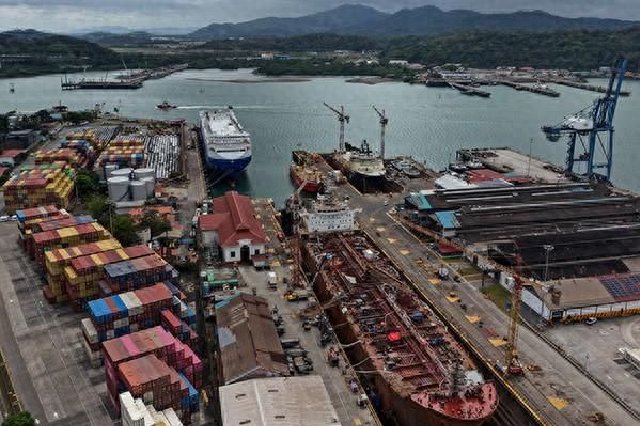 长和：反对巴拿马政府强行接管巴拿马港口公司之资产、员工与营运