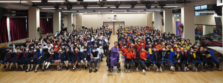 “飞鹰姨姨”邓英兰