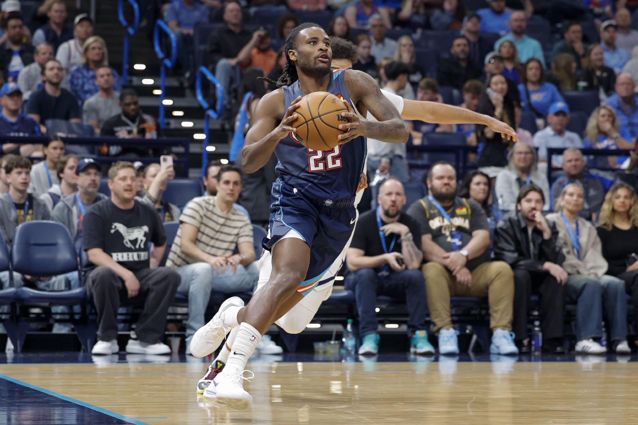 戴格诺特谈华莱士：漫长赛季要一起挺过起伏波折 鼓励保持稳定