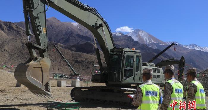 武警第二机动总队某支队在西藏拉萨市开展“雪域尖兵”专业技能比武