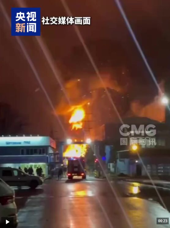 泽连斯基或赴美讨论“28点”新计划，美特使透露这一重要信息！莫斯科一地突遭袭击！俄苏-75隐形战机将进行关键测试