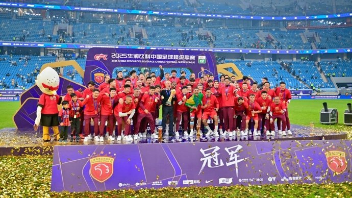 上海滩双雄包揽中超冠亚军，前七名与去年一致，为何排名无变化？