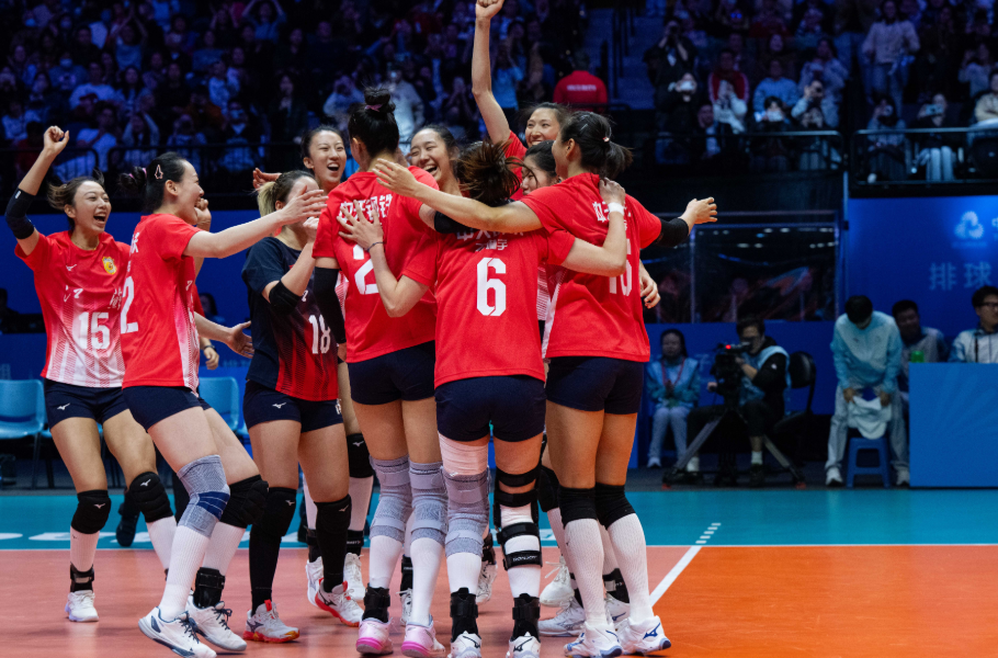 十五运会女排赛场精彩激烈 得后备力量者得天下