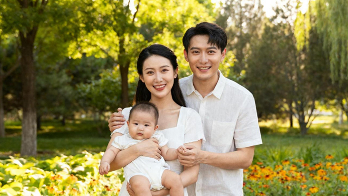 不管有钱没钱，聪明的父母，都懂得给孩子这4样东西