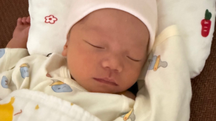 为何“姥姥带娃”如此盛行？大多3个原因，令人唏嘘