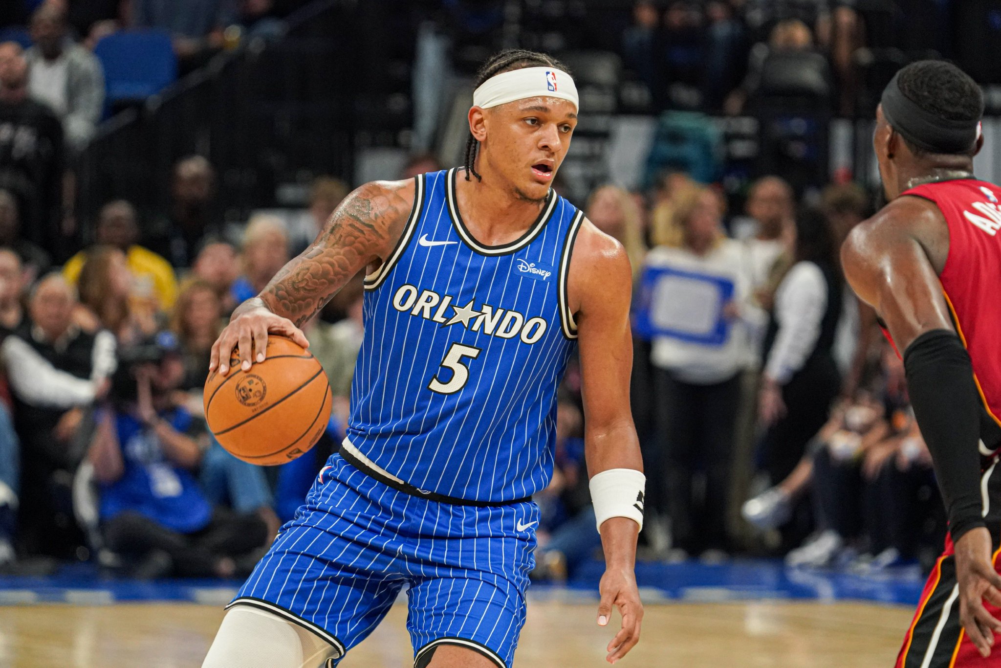 不理想！班凯罗半场8投仅3中拿到8分 三分4中0&正负值-10最低