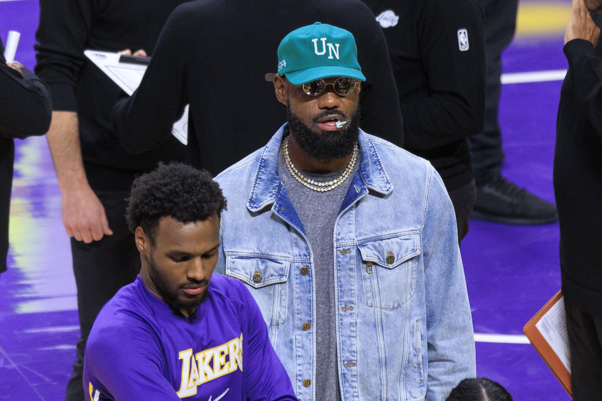 夸梅：老詹也是底层出身 若当时他的机会被关系户抢了 他会怎样？