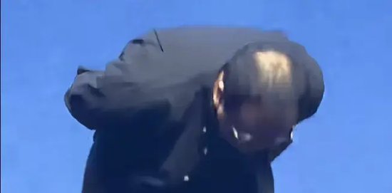 罗永浩迟到后深夜自曝患病十几年：发布会没有彩排直接硬讲，现在体力不行吃药也不管用，如果不能改善以后不做大型活动，会害人害己