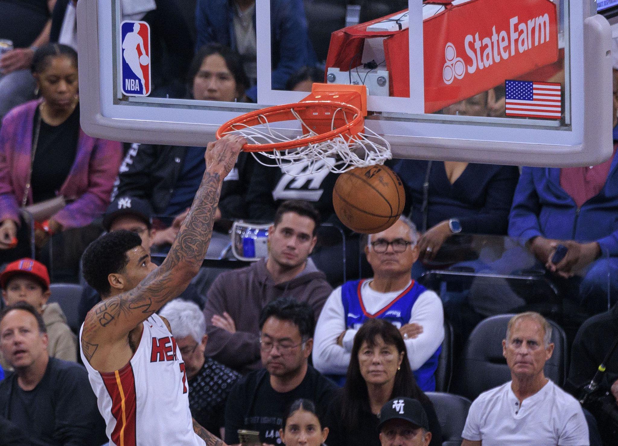 场均12.2分10.6板！热巴：休赛期对韦尔要求严苛 我们清楚他潜力